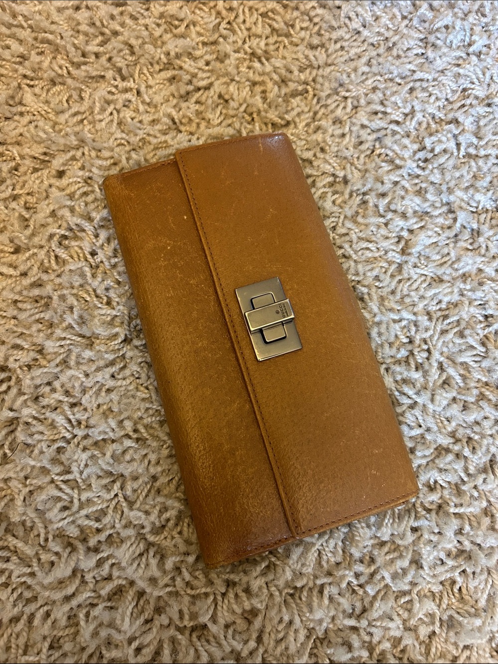 Gucci Tan Leather Wallet with Silver Turn-Lock